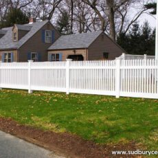 Vinyl Cohasset picket fence by Sudbury Cedar Fence Co